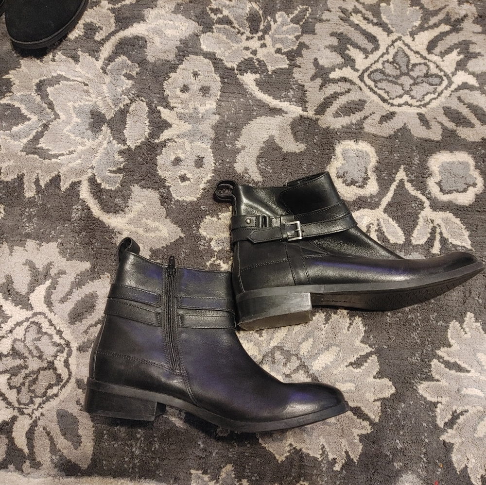 Clark side zipper booties